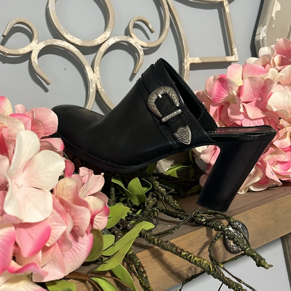 Black Leather Slip On Mules Heels